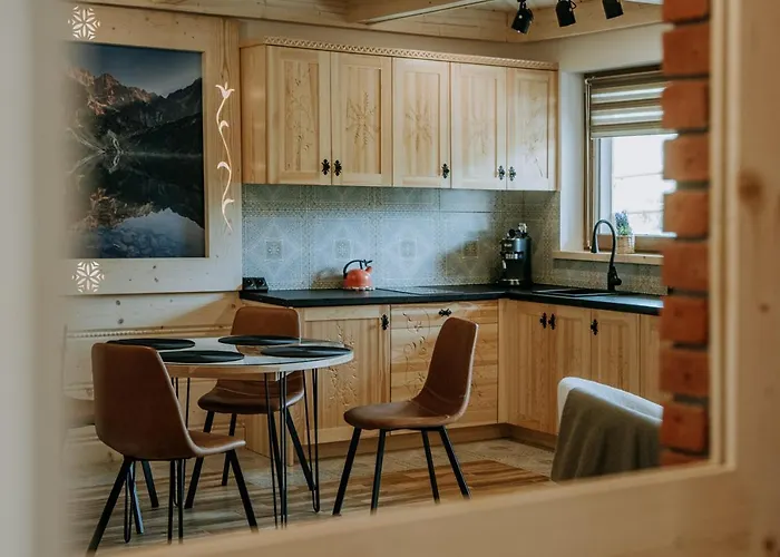 Wierch Glodowski 25d By Homeprime דירה בוקוווינה טטז'אנסקה